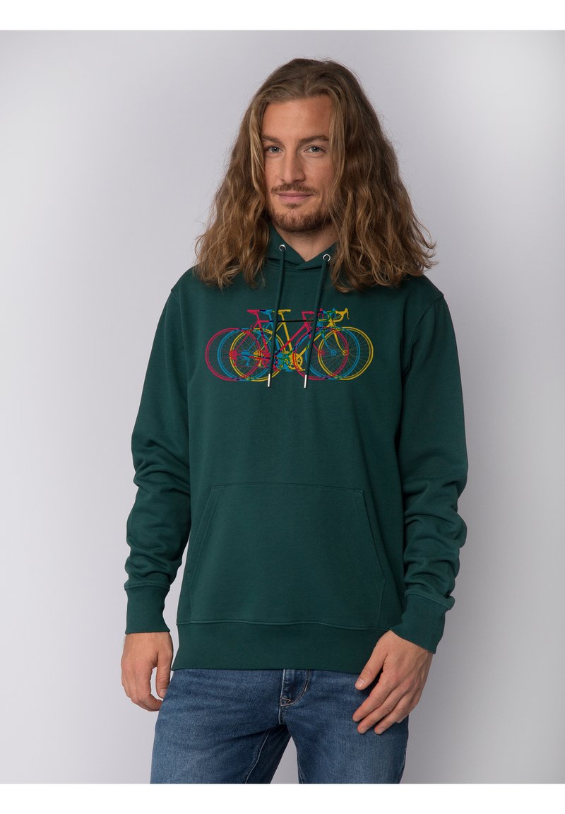 Groene hoodie met een kleurrijke fietsgrafiek op de voorkant, gemaakt van zachte stof met een kenguruzak en een verstelbare trekkoordkap.