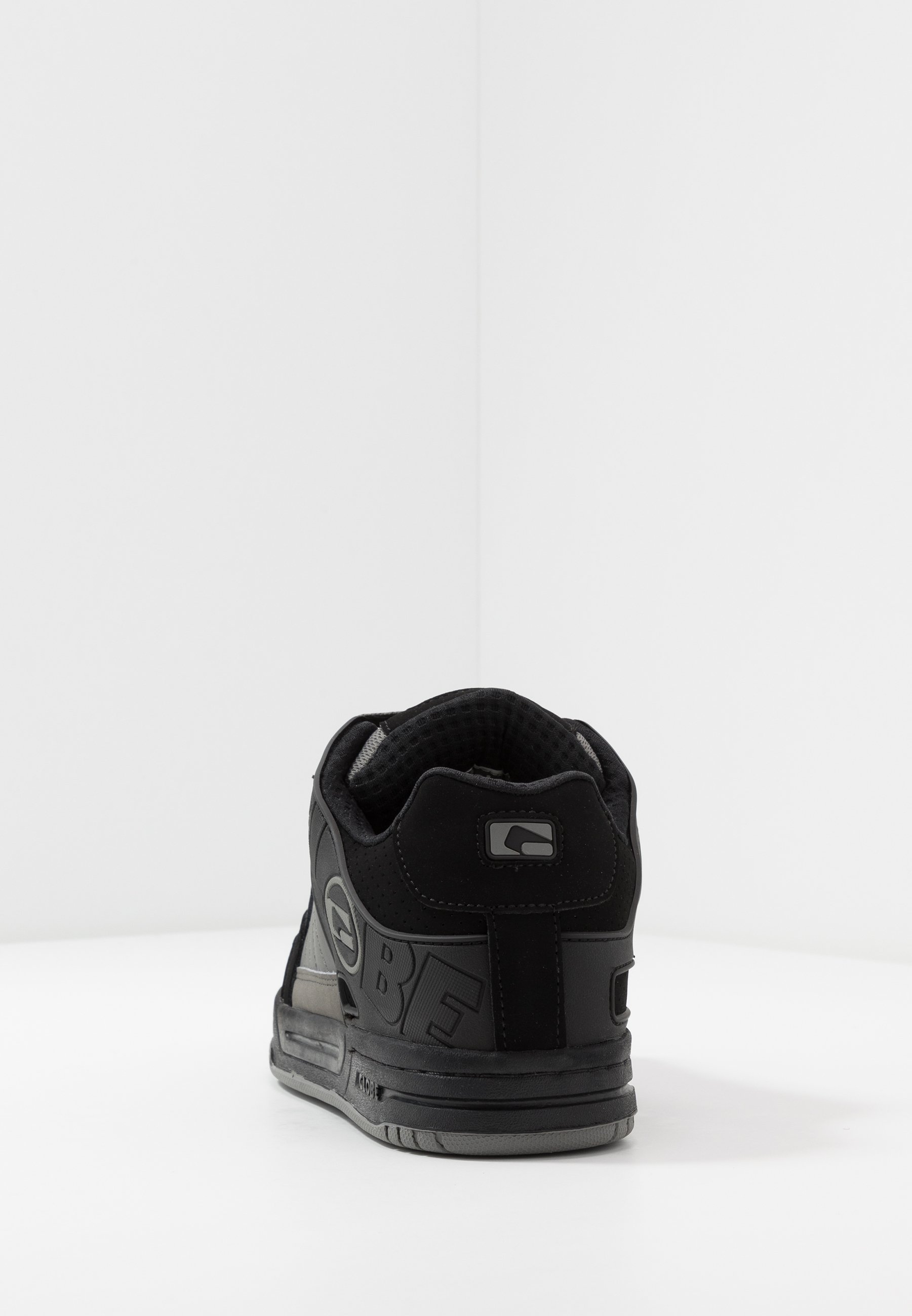 Globe TILT Skatesko black Zalando.no Globe TILT Skatesko dark shadowphantom Zalando.no