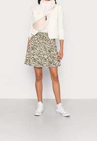 VILA A-linjainen hame - olive