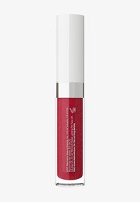 Gloss à lèvres rouge dans un tube transparent avec un bouchon blanc. Texture brillante avec un éclat métallique, affichant des informations sur le côté.
