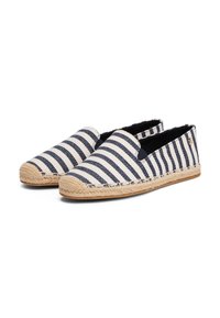 Espadrillas in tela a righe in blu e bianco, con suola in corda di juta, design slip-on e morbida fodera interna.