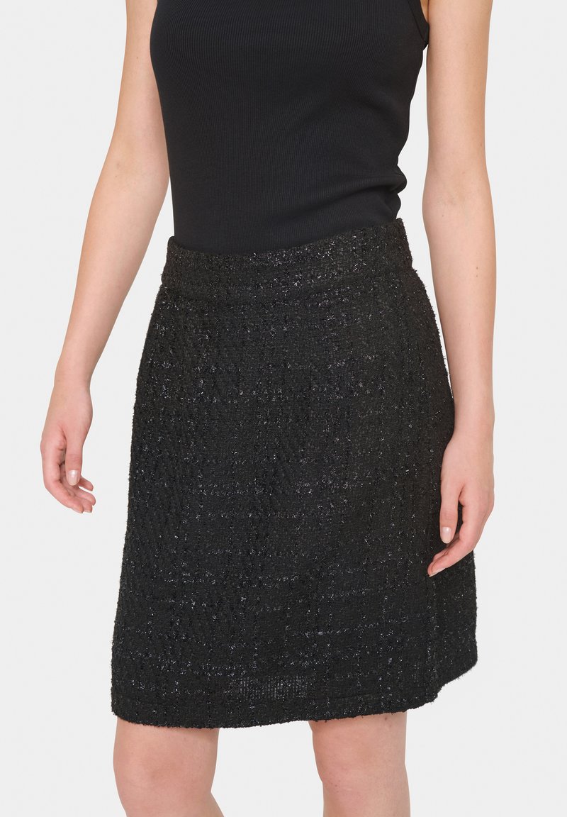 TOUSJOUR A-LINE SPLIT SKIRT BLACK