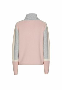 Pull en tricot à col montant, présentant des blocs de couleurs rose, gris et crème. Sa texture douce et ses poignets côtelés accentuent le design.