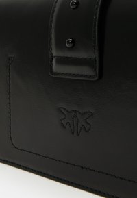 Thumbnail Image 6