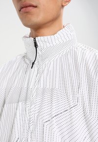 adidas Originals Wiatrówka