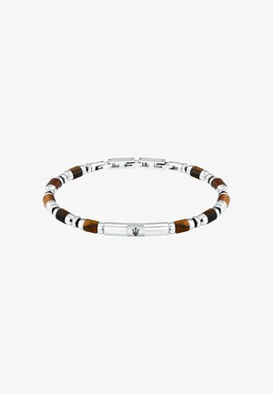 Armband met afwisselende segmenten van zilveren en bruine tijgeroogstenen, cilindrische en ronde vormen, met een centraal zilveren embleem.