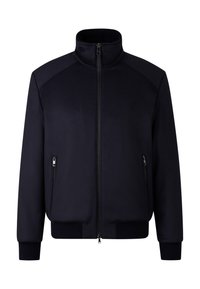 Marineblaue Zip-Jacke mit hohem Kragen, zwei mit Reißverschluss versehenen seitlichen Taschen, gerippten Bündchen und Saum.