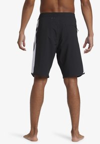 Quiksilver SURFSILK HOLMES 20  - Plavecké šortky - black