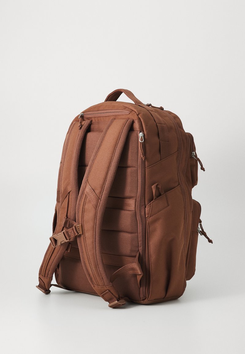 Nike Performance UTILITY POWER UNISEX Sac de randonnée fauna
