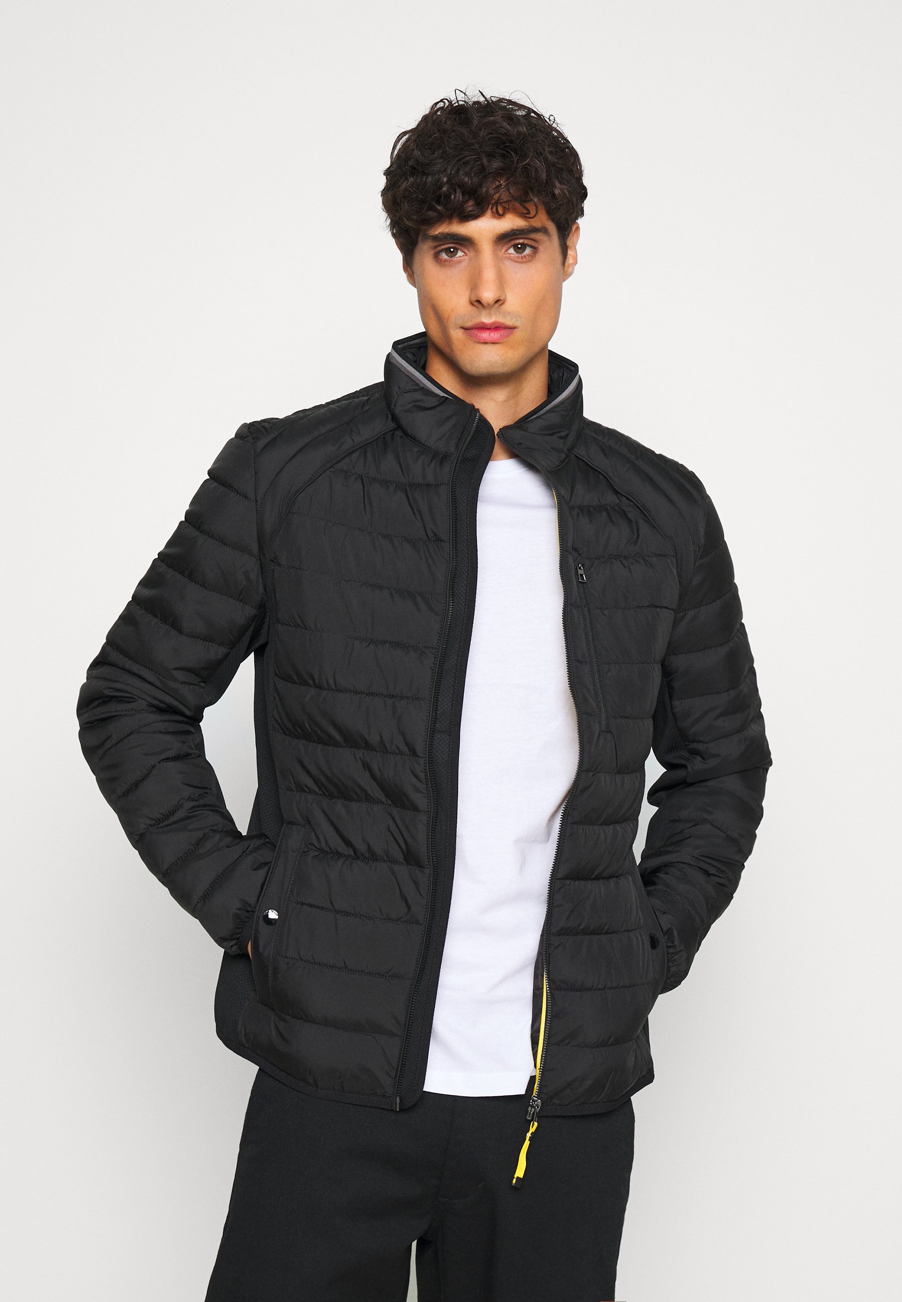 HYBRID JACKET Allvädersjacka black HYBRID JACKET Allvädersjacka black