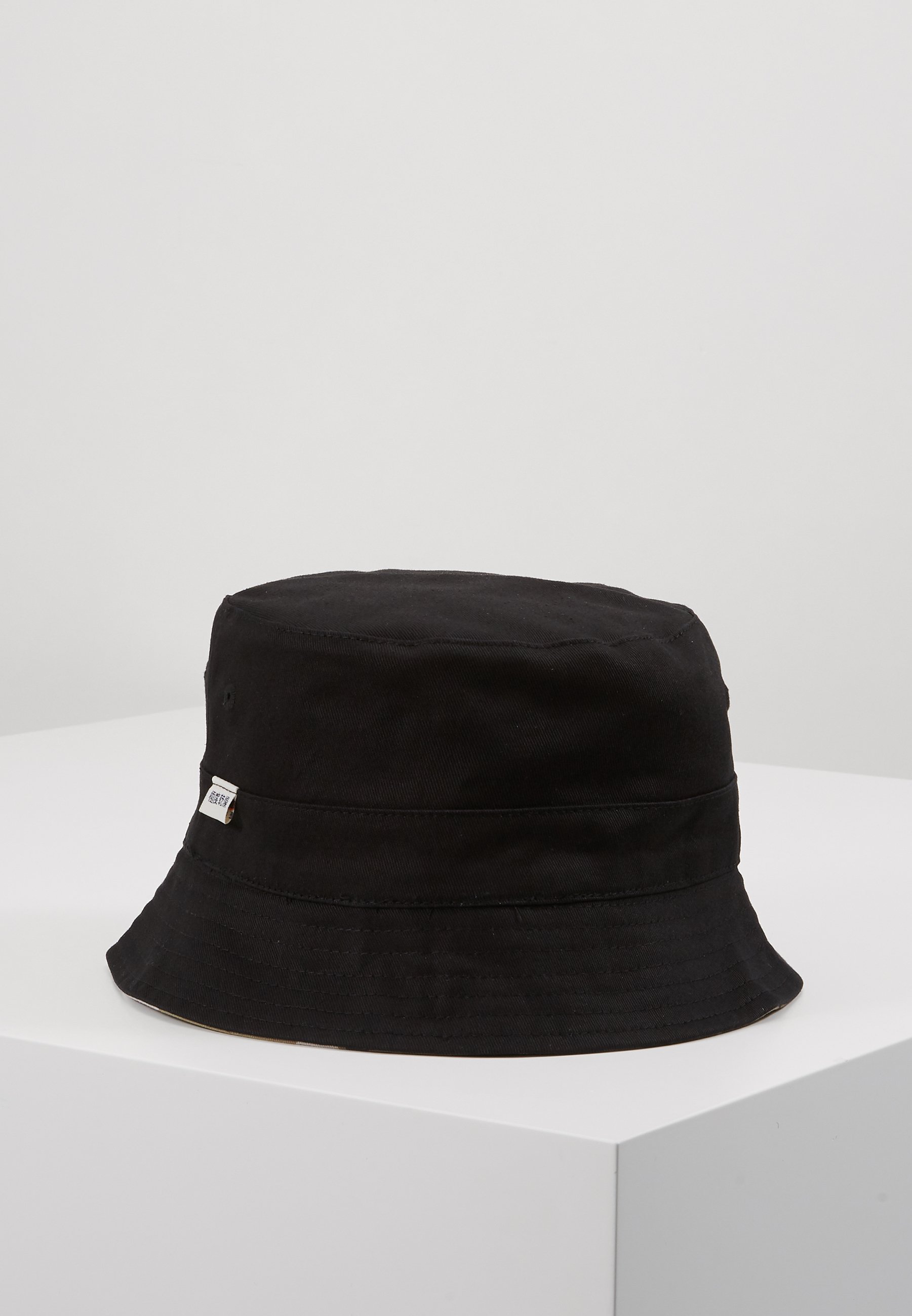 bucket hat superdry - portiefilmfest 