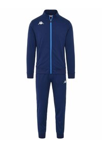 Tuta sportivo blu navy realizzata in tessuto liscio, con giacca zip-up con dettagli blu e pantaloni affusolati abbinati. Logo Kappa su entrambi i capi.