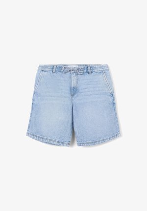 Shorts in denim azzurro chiaro con vestibilità comoda, dotati di vita con coulisse, due tasche frontali e orlo sfilacciato. Dettaglio di scoloritura sottile.