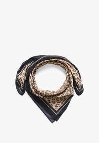 Selezionato, leopard scarf print