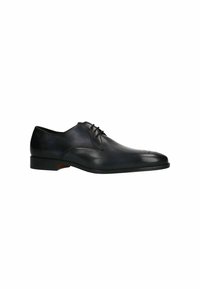 Zwarte leren dresshoe met een gladde textuur, ronde neus en vetersluiting. Heeft een lage hak en subtiele stiksels.