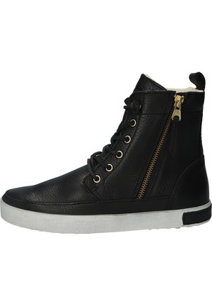 Sneaker alte in pelle nera con zip dorata, punta rotonda, suola bianca testurizzata e design con lacci. Presentano una morbida fodera interna.