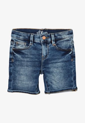 Blå denimshorts med op-rullede kanter, fem-lomme design, en kobberknap og falmede vaskedetaljer.