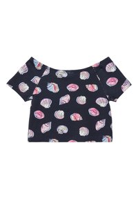 Donkerblauw off-shoulder top met een schelp patroon in roze en wit. Korte mouwen met ribbelstructuur en een losse pasvorm.