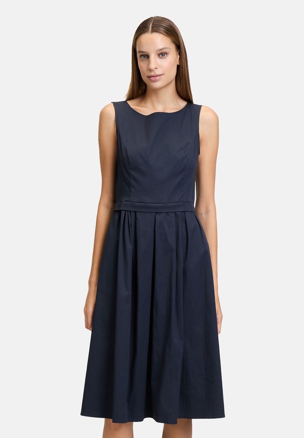 SOMMER TAILLIERT - Freizeitkleid - night sky
