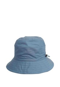 Chapeau seau bleu clair avec un large bord, fabriqué en matériau lisse, doté d'un cordon de serrage pour un ajustement réglable et de détails de couture subtils.