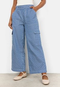 Soyaconcept SC-DILYS 3-C - Cargobukser - c medium blue stripe