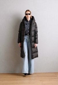 Marc O'Polo COAT FIXED HOOD WELT POCKETS SIDE SLITS BACKPACK BELTS - Sulemantel - normal black