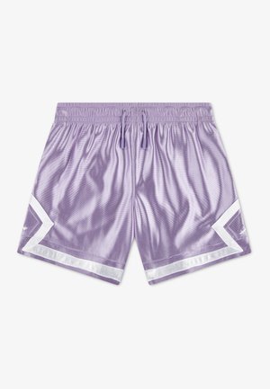 Shorts de sport lavande avec des accents blancs en forme de chevrons sur les côtés et une ceinture élastique avec cordons de serrage.