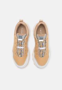 Lacoste L-GUARD  - Sneakers laag - light brown/off white