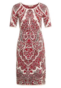 Kurzärmliges Kleid mit einem floralen roten und grünen Muster auf cremefarbenem Hintergrund, mit tailliertem Schnitt und rundem Ausschnitt.