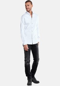 Emilio Adani LANGARM-MY FAVORITE - Hemd - hellblau