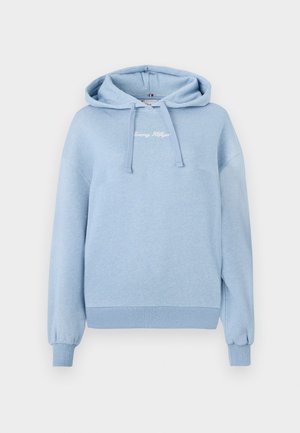 Jasnoniebieska bluza z kapturem, wykonana z miękkiej mieszanki bawełny. Posiada haftowane logo, sznurek w kapturze oraz ściągacze u dołu i na rękawach. Klasyczny krój.