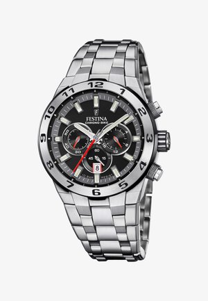 Srebrny zegarek ze stali nierdzewnej z czarną tarczą, funkcjami chronografu, luminescencyjnymi znacznikami i wyświetlaczem daty o godzinie 6.