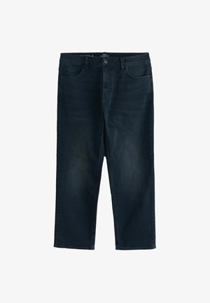 Tamsiai mėlyni tiesaus kirpimo džinsai su priekiniais mygtukais, diržo kilpelėmis ir penkių kišenių dizainu, išdėstyti ant baltos fono.