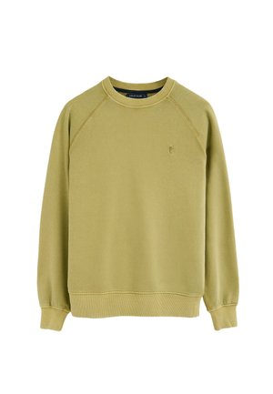 Sweat-shirt vert olive à col ras du cou avec manches raglan longues, poignets et ourlet côtelés, et petit logo brodé sur la poitrine gauche.