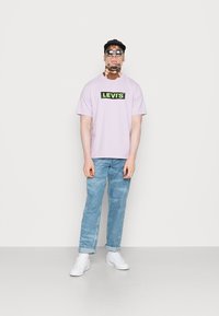 Levi's® SS RELAXED FIT TEE - T-shirt estampada - lilac air