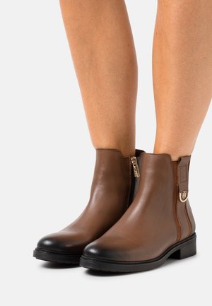 Tommy Hilfiger, Bottines - cognac