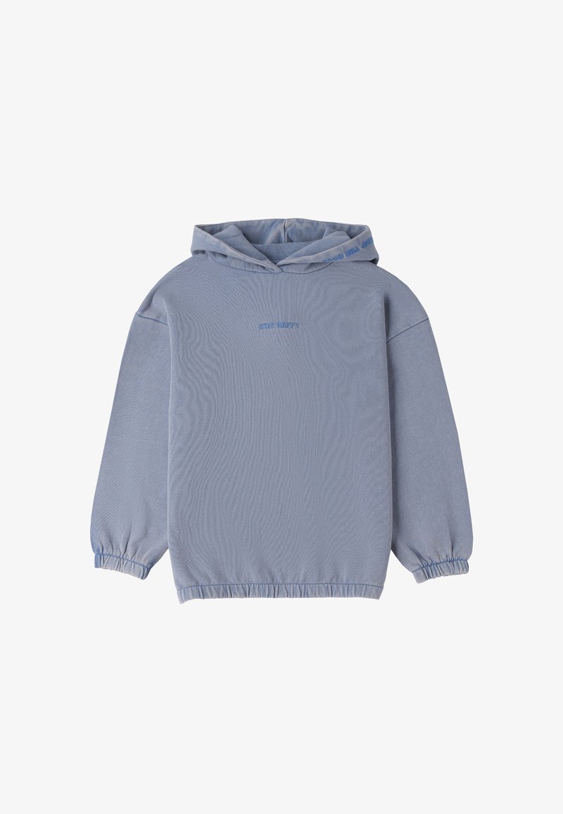 Sudadera azul claro hecha de un tejido suave, con capucha ajustable, puños acanalados y el texto "MANTENTE FELIZ" bordado en azul más oscuro.