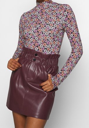 Long sleeved top - multi-coloured