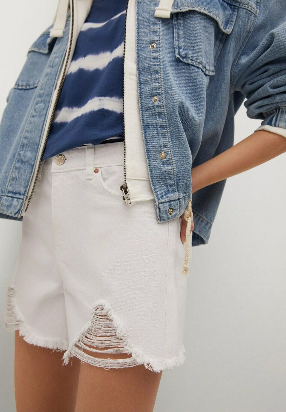 DAMES HIGH RISE DENIM SHORT | 79785365 - WE Fashion