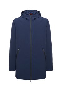Giacca impermeabile blu navy con cappuccio, cerniera frontale completa e due tasche laterali con cerniera. Presenta una texture liscia e un design dal taglio morbido.