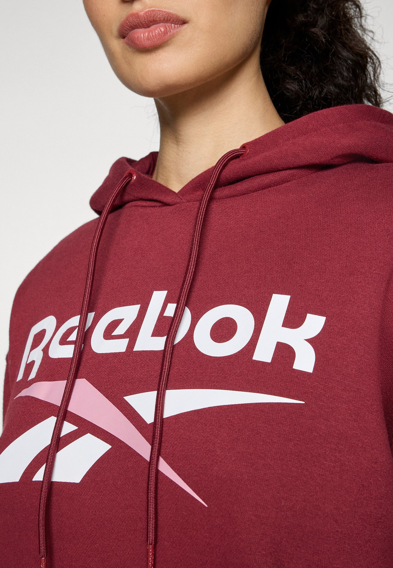 COLOR LOGO HOODIE