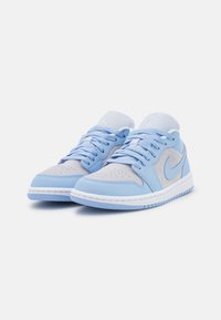 Jordan AIR JORDAN 1 LOW - Sneakers basse - football grey/aluminum/white