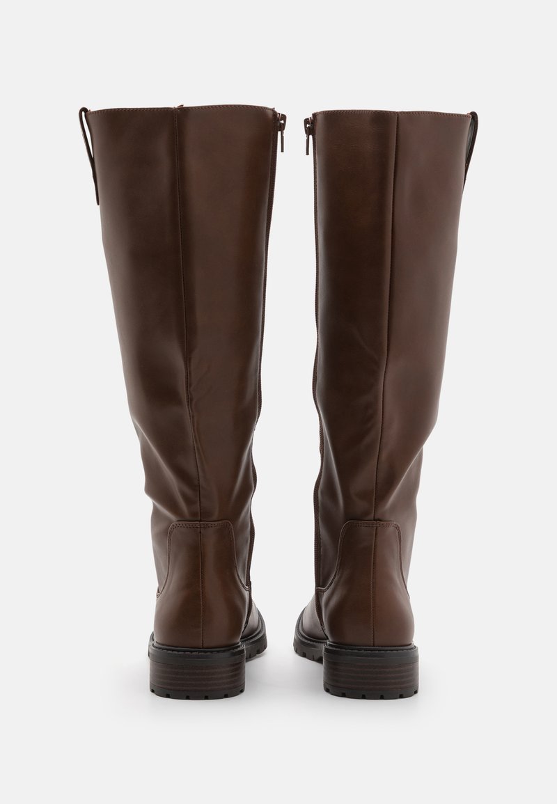 Braune Lederstiefel in Knielänge mit glatter Textur, Reißverschlüssen an der Rückseite und einer robusten profilierten Sohle. Mit vertikalen Steppnähten.