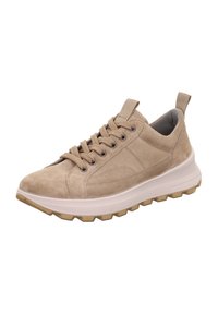 Beige Wildleder-Sneaker mit strukturierter Oberfläche, Schnürdesign, gepolstertem Schaft und dicker weißer Sohle mit einem gummierten Profil.