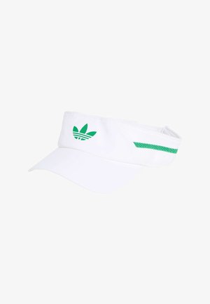 Bela vizir kapa z zelenim Adidasovim logotipom in črtami čez pas. Narejena je iz lahkega materiala, z ukrivljenim robom in nastavljivim prileganjem.