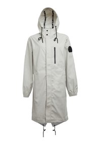 Parka impermeabile grigia chiara con cappuccio regolabile, polsini elasticizzati, tasca frontale con zip e orlo con cordino. Presenta un patch con logo nero.
