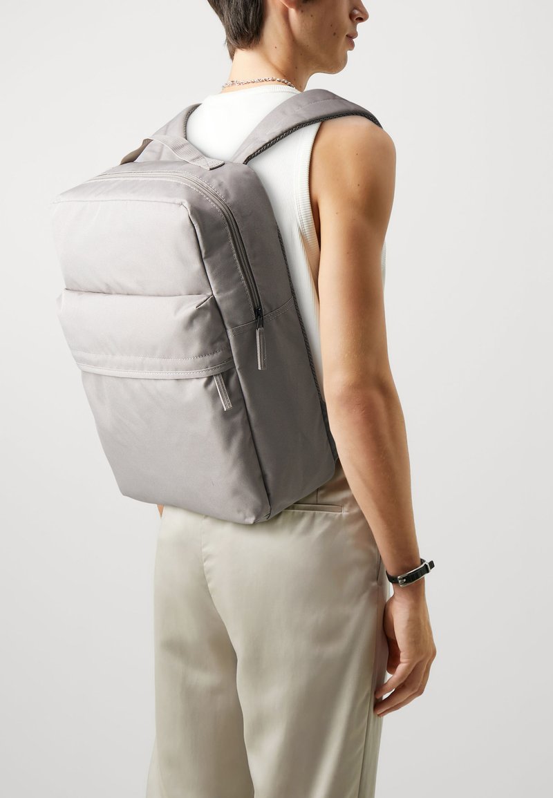 Pier One by Zalando - UNISEX - Rucsac - light grey, Extindeți
