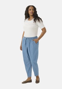 Kaffe Curve LOUISA - Džínsy tapered fit - medium blue chambray