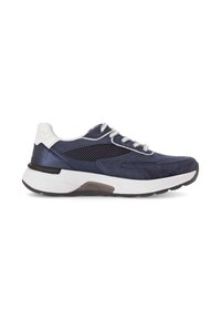 Marineblauwe sportschoenen met een mix van suede en mesh materialen, voorzien van witte accenten, een ronde neus en een getextureerde rubberen zool.