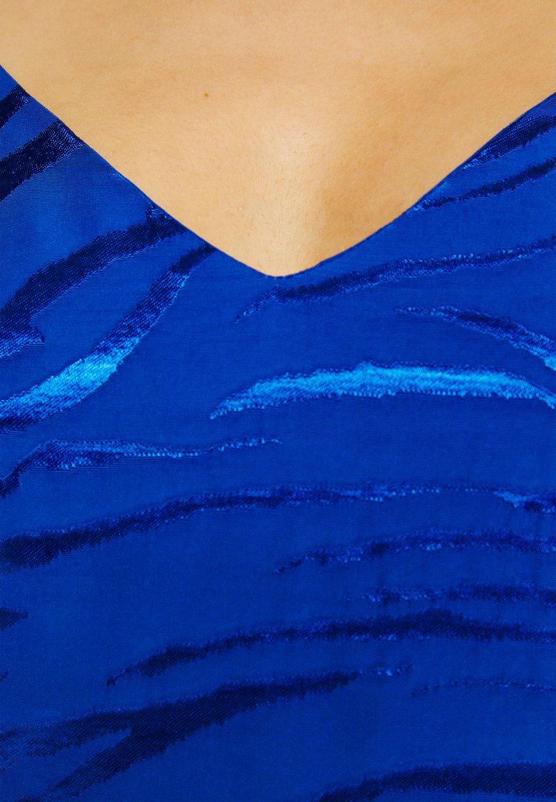 Damen T-Shirts | ONLY Petite ONLBELLA SLIP Top surf the web/blau - CA09324 Damen T-Shirts | ONLY Petite ONLBELLA SLIP Top surf the web/blau - CA09324
